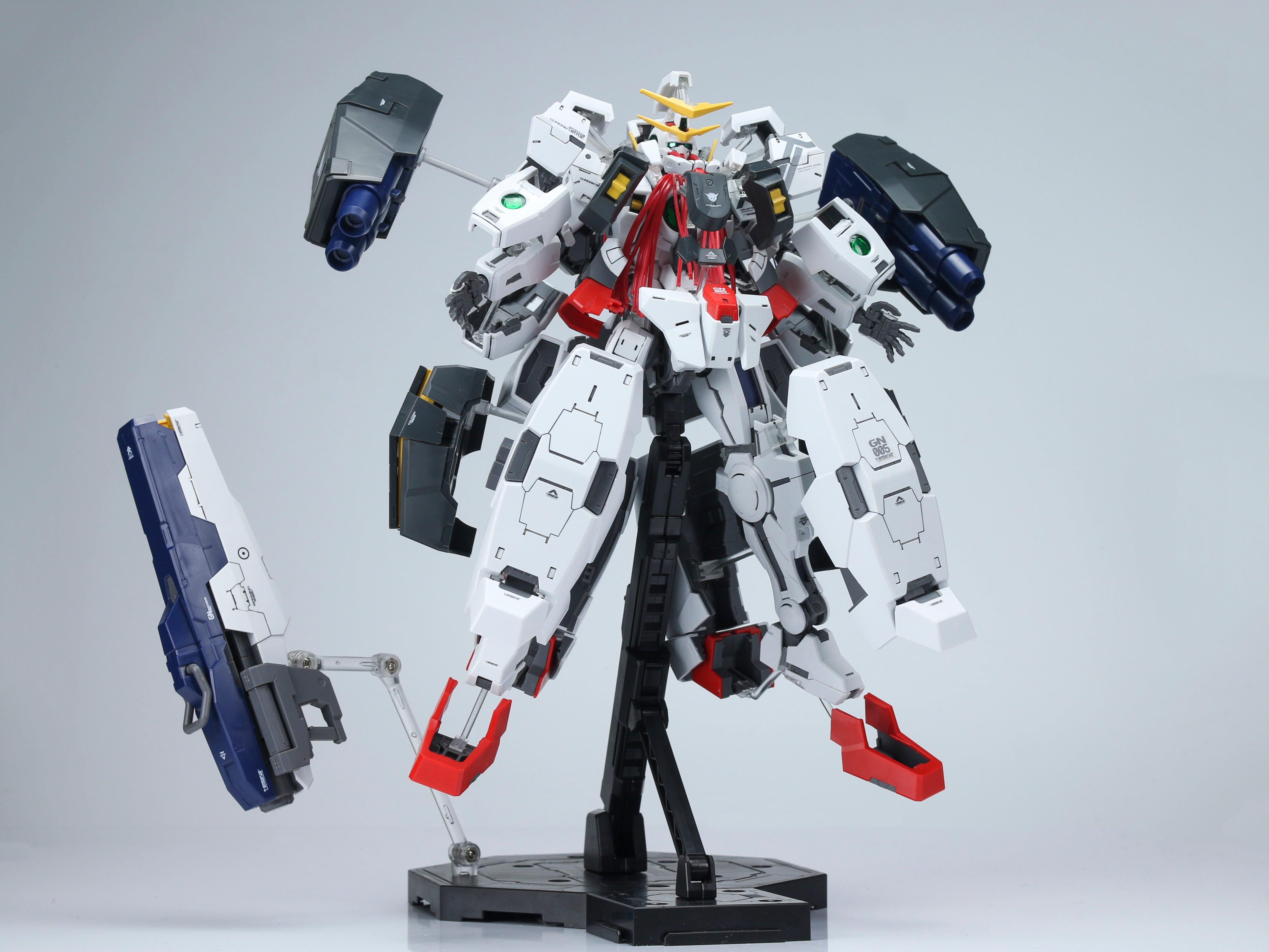 Mobile Suit Gundam 00 MG Gundam Virtue 1/100 Scale Model Kit