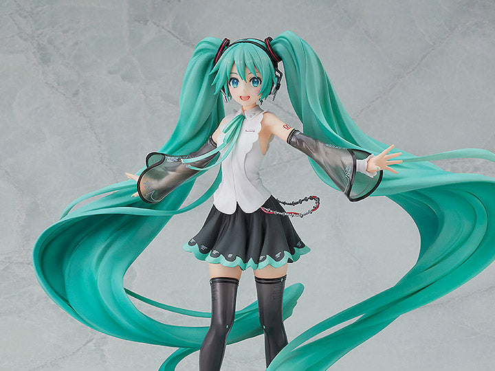 Hatsune popular Miku X Pac-Man Figure DZ