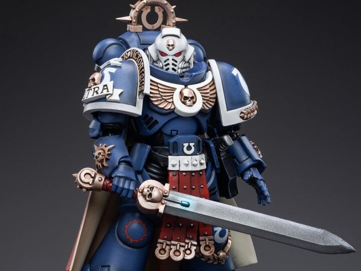 Warhammer 40K Ultramarines Primaris Captain 1/18 Scale Figure – USA ...