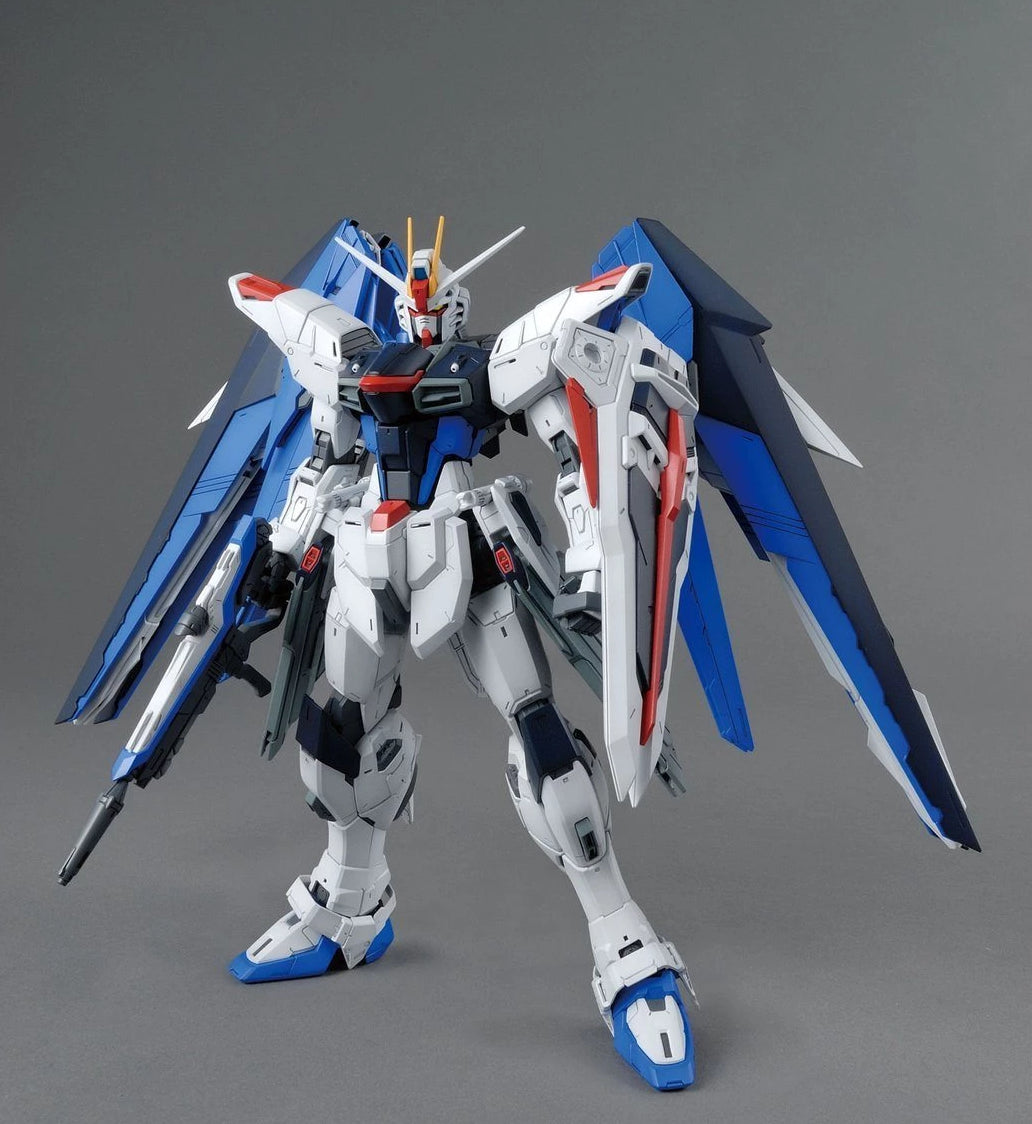 MG 1/100 Freedom Gundam Ver.2.0 & Kira Yamato – USA Gundam Store