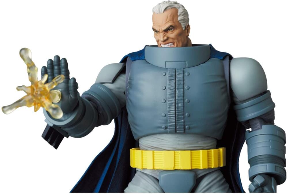 Mafex Batman: The Dark deals Knight Returns - Armored Batman Action Figure